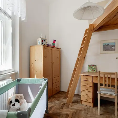Appartement Authentically Stylish With A Mystical View Golem