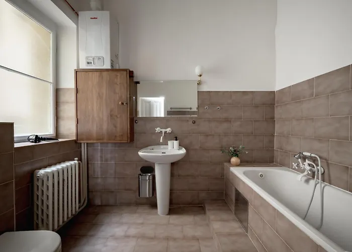 Authentically Stylish With A Mystical View Golem Apartmán *