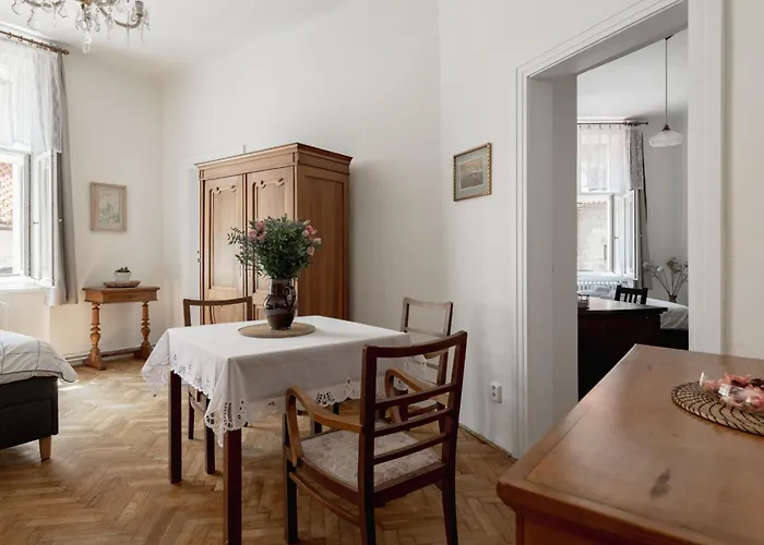 Authentically Stylish With A Mystical View Golem Apartmán